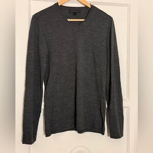Men's Gray V-Neck Sweater